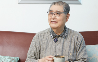 ������ �λ� 2���� ���߰� �Ѵ�