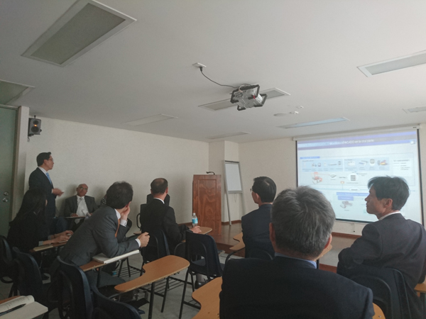 �溴�� �Ƿ����� �����Ƿ�о� ���񽺿� ���� �Ұ��ϰ� �ִ�