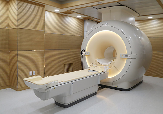 븲𺴿 ÷ 3.0T MRI ϰ   .