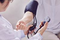 ���� ���߸� ġ�š����� ��� ���� �����Ѵ�