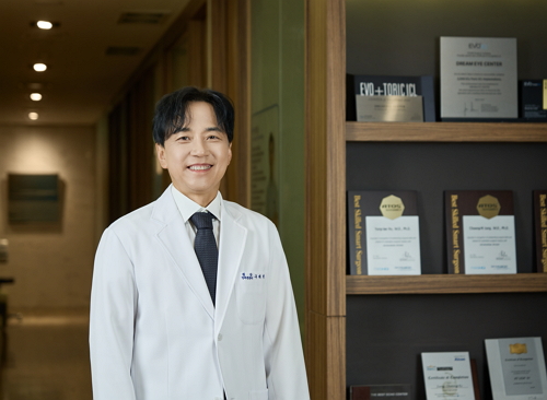 2030 라식·라섹부터 부모님 노안·백내장까지, 온 가족 여름맞이 '눈 종합검진'