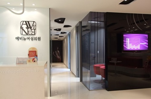 ���񴺿����ǿ�					