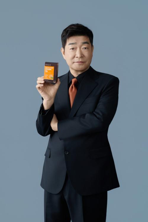 �޿½����� �����ھ� �귣�� �𵨷� ��� �����ָ� ��Ź�ߴ�. (��������=�޿½���)