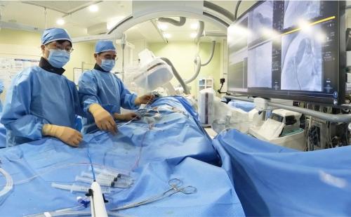 ����뺴�� �Ҿƽ��弾�� �Ƿ����� ������ �󵿸��Ǹ� ġȯ��(PPVI)�� �����ϰ� �ִ�.(��������=����뺴��)