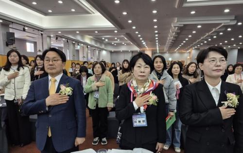 ���� ���ʺ��� ����������, ������ ���ֱ����ð�ȣ��ȸ��, ������ ��ȸ�ǿ�