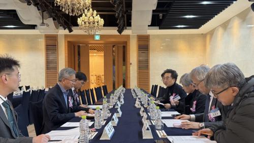 ���ÿ� ����ȸ���� ���� 26�� �뱸 ȣ�ڶ���������� �뱸���ǻ�ȸ �� ���� �ֿ� �ǰ����С����ú��� ��ǥ��� �Բ� '���б��� ����ȭ�� ���� ��� ����ȸ'�� �����ߴ�(��������=����).