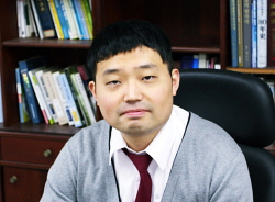 ���α� ����