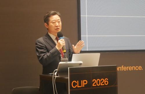 'CLIP 2026' �Ǳ�� �м�������