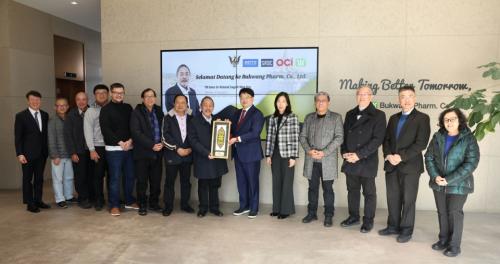 �����̽þ� ������ �����������簳�ߺ� ��ǥ���� 5�� �α���ǰ ���� �� �����Ҹ� �湮�ߴ�.