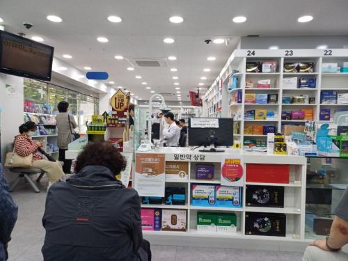  Ư . @౹ (ｺڸƴ D/B)