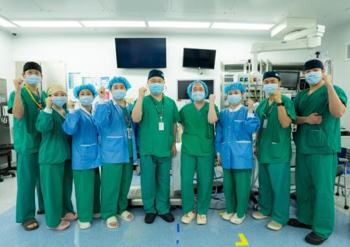 �̴뼭�ﺴ�� �ϼ��� ����������οܰ� ���â ����(���ʿ��� �ټ� ��°)�� [����=��ȭ�Ƿ��]<br>