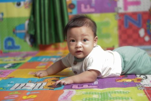 ���͹�Ÿ��(Tummy Time)�� ���� �Ʊ��� ���.