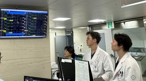 �����ѱ����� �Ƿ������� ������ ��ġ�� ��ũ(thynC) ����͸� ���� ȯ�� ���¸� Ȯ���ϰ� �ִ�.