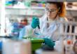 �̱� ������ ���� ���̿���� ���ƽõ�� �׶�ǻƽ��(Ascidian Therapeutics)�� �Ҽ� �������� ������ �����ϰ� �ִ�. (����=�ƽõ�� �׶�ǻƽ��)<br>