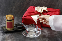 �� ������ ȫ�� �޾Ҵ١� �索 ȯ�ڴ� ���̷��ԡ� �Ծ��.. ���� �����