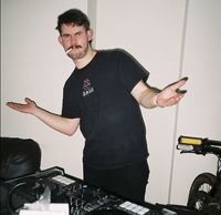 �����ϴ��� 8�ϰ� �� �ڡ��� ���� �ɰ��� ������ȯ �ô�.. ���� �����