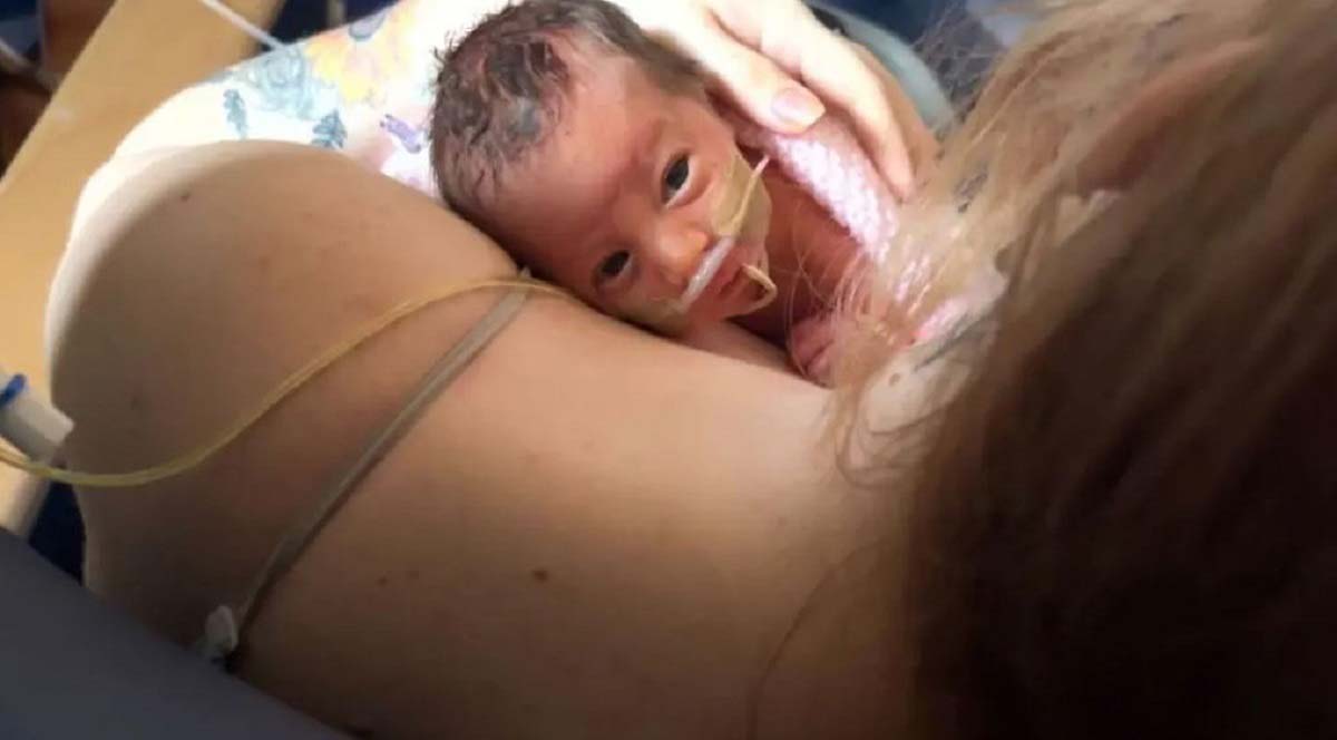 ���ν� �����޸��� ���̵� ǰ�� �Ȱ��ִ� ����