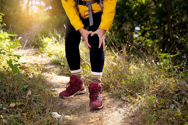 무릎 아끼면서 등산하는 방법은?