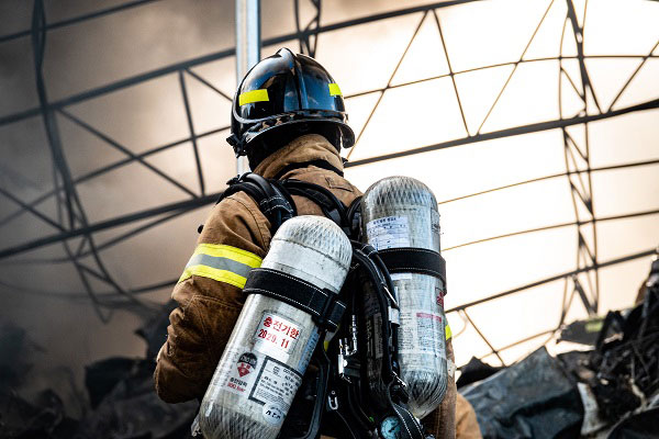 신임 소방관 교육 중 ‘이것’ 문제 생겨 큰일날 뻔… “머리 아프고 메스꺼워”