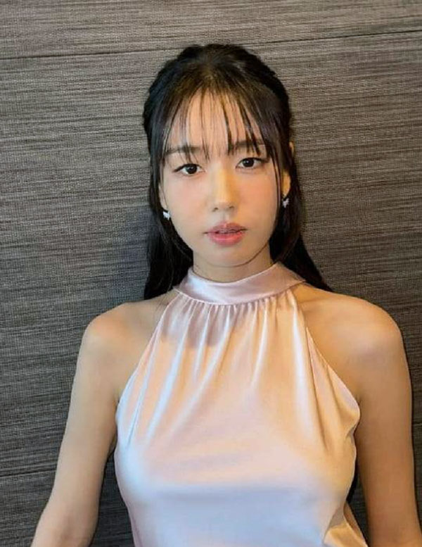 “가녀린 어깨” 안은진, 평소 요가한다던데… 살 빼는 효과 있나?