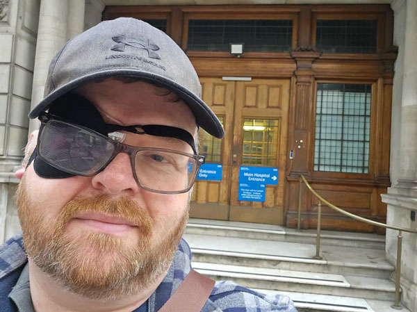 “하루에도 수십 번 여성의 큰 가슴 보여”… 40대 男, 알고 보니 ‘이 만성질환’ 때문