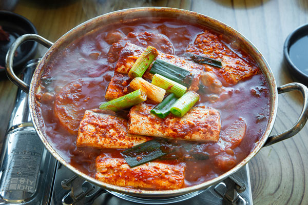 “빡빡 씻었는데 이게 무슨 냄새야?” 어제 먹은 ‘이 음식’이 범인