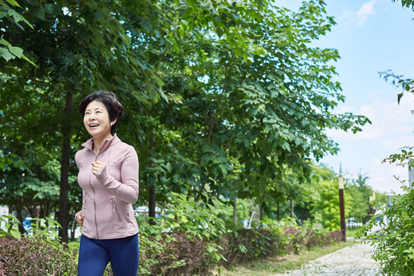 “이미 늦지 않았을까”… ‘이때’ 운동 시작해도 치매 위험 낮아진다