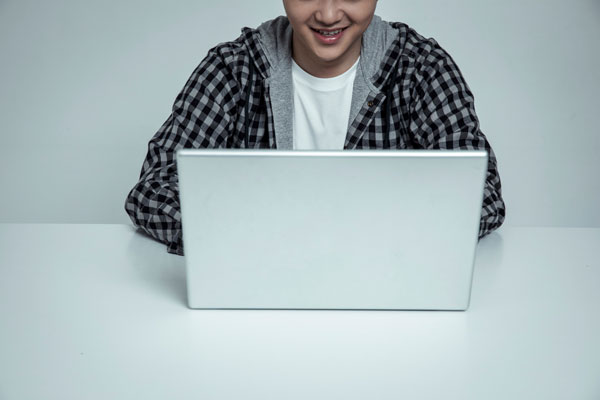 과대망상 부추기는 챗GPT… ‘AI 정신병’ 주의