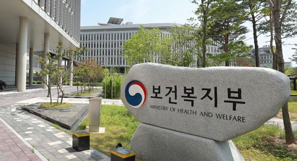 산부인과 등 의료사고 배상액, 정부가 15억까지 지원