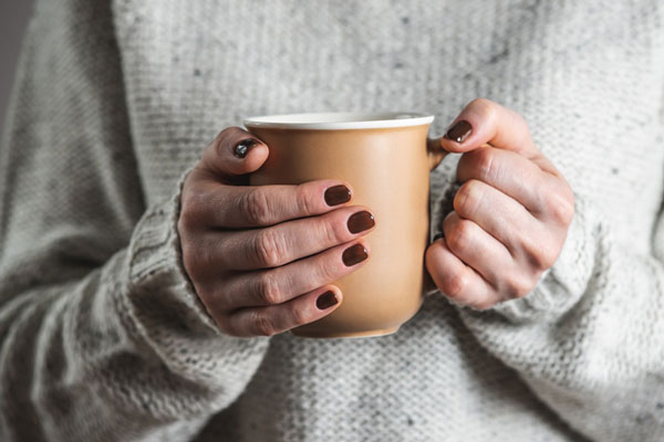 “커피 말고” 심장 건강 염려될 때 ‘이것’ 한 잔 마시면, 혈관 튼튼… 뭐지?