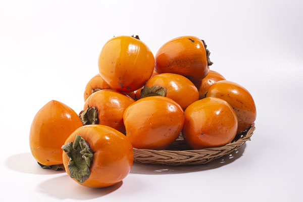 추워지면 생각나는 홍시… 변비 유발한다는 말, 사실일까?