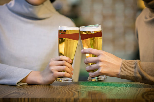 “저녁 식사 때 되면 술 생각이”… 이미 중독 회로 발동 중인 걸까?