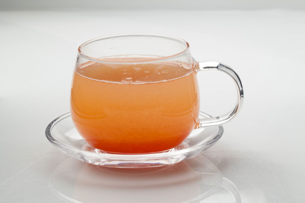 약 먹어야 하는데 물이 없을 때… ‘이 음료’ 만큼은 피해야