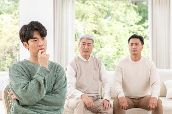 "또 MZ야?"... '이 사람'에게 인사 가장 안 하는 세대 - 뉴스 썸네일 이미지