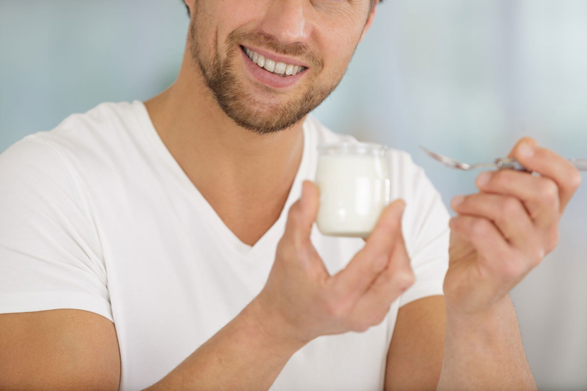 지독한 입 냄새 고민된다면… 하얀색 ‘이 음식’ 먹어보자