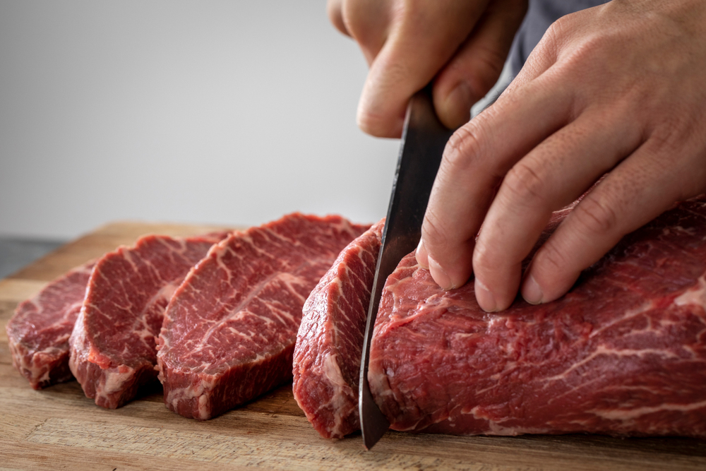 세계 최장수 지역 사람들, 고기는 ‘이만큼’ 먹는다