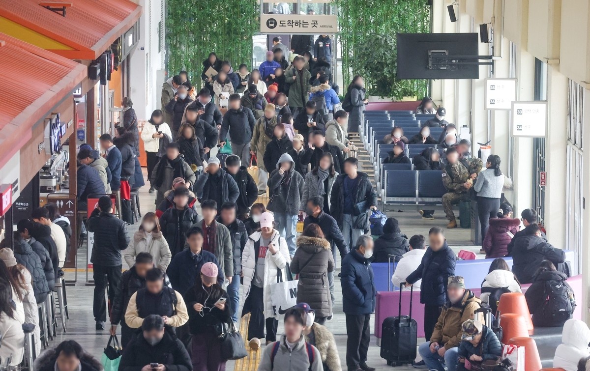 설 연휴 앞두고 해외여행·가족 모임 증가… 감염병 예방 수칙은