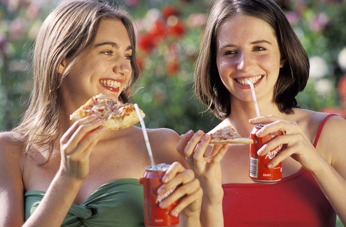 ���� �Դ� ��� �̹���