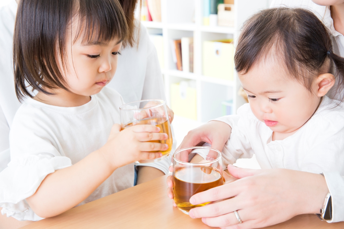 10세 미만 아동 4명 중 1명, '이것' 중독 상태