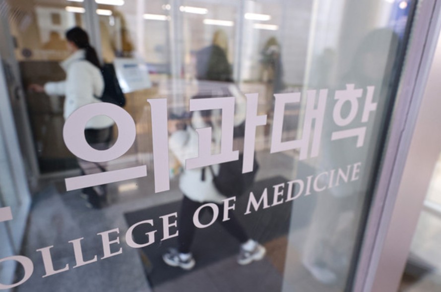 �ǰ�����