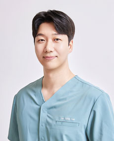 ����� ����