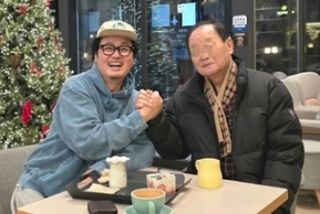 윤택과 그의 아버지