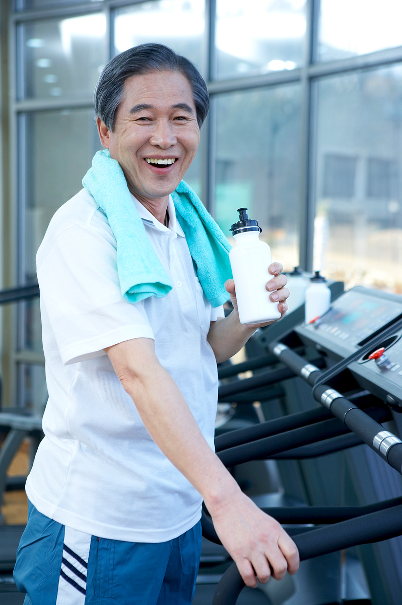 노인 운동 사진