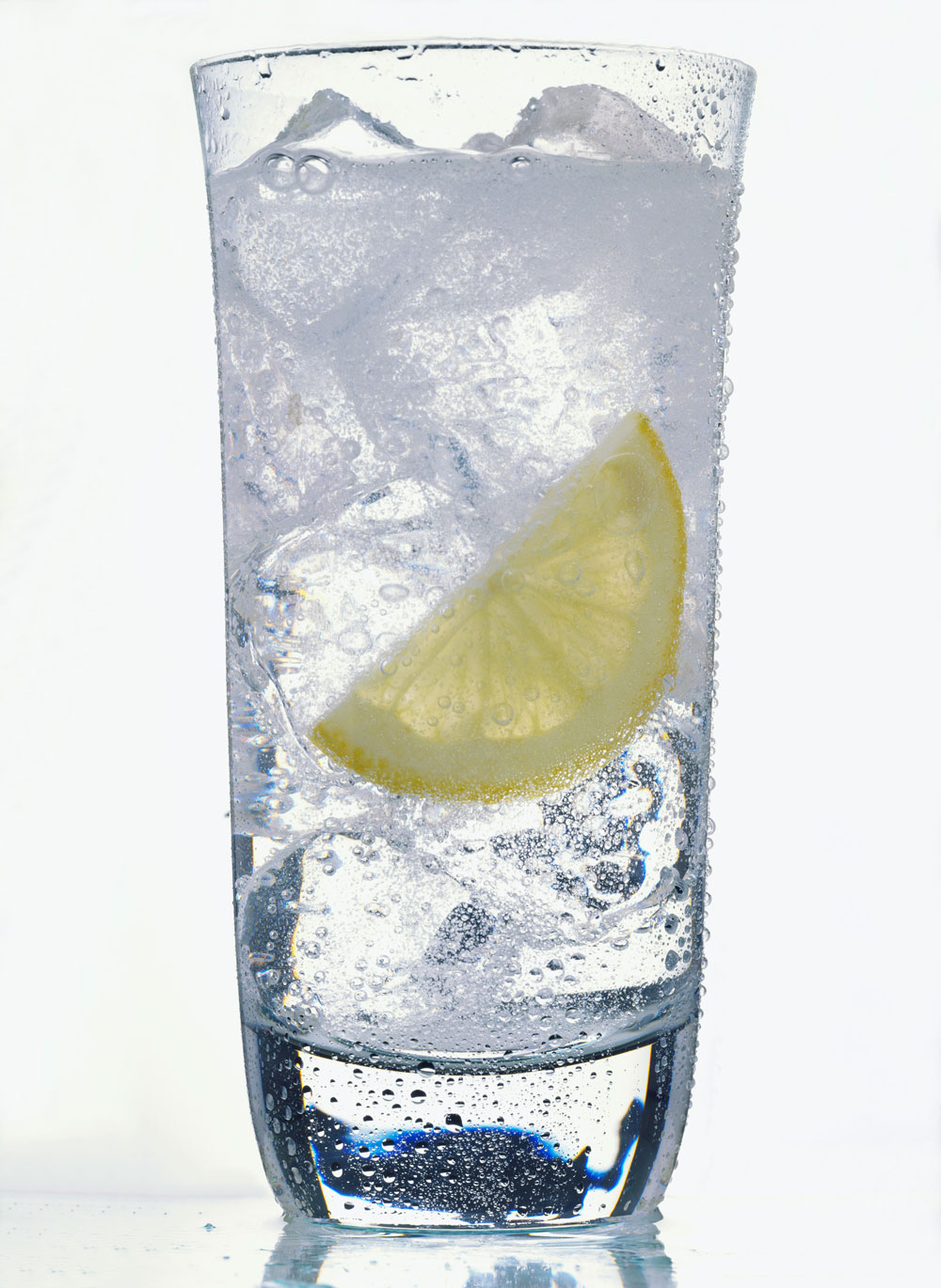 얼음 가득 들어간 탄산수