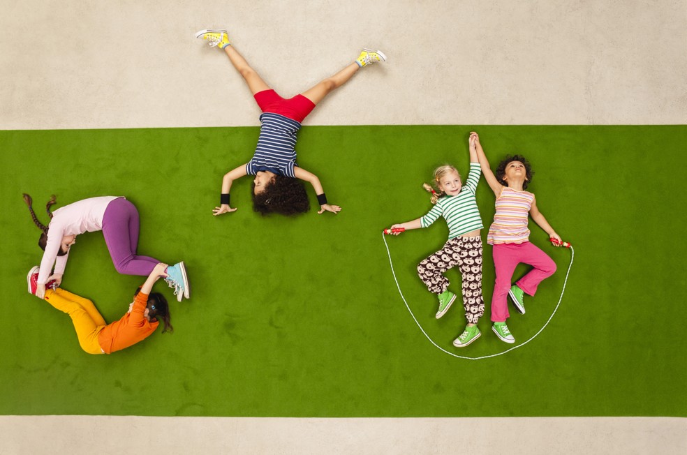 운동하는 아이 이미지