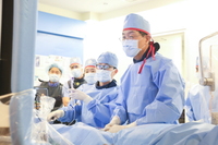 �Ҹ��� ���� ���� �մ´�? �����󵿸� �� �⼮���� ���� ���� ��..