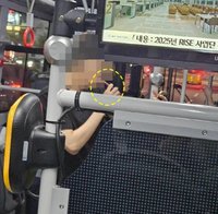 "���� �ȿ��� ��ġ����"�� '����' ���� �ִµ�