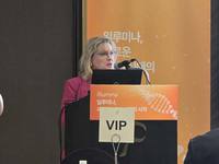 �Ϸ�̳�, ����ü ��å��� ������ "���� �����Ƿ� ������ �⿩"