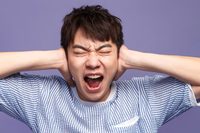 ���ð� �Ҹ����� ����ħ �Ҹ��� �ߡ� �Ű� �� �Ž����� �ϴ� ��?