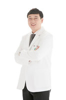 [의학칼럼] 가을 등산 뒤 시작된 허리 통증, ‘단계별 치료’가 우선..